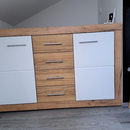 Apartmani Habibi Jalzabet エクステリア 写真